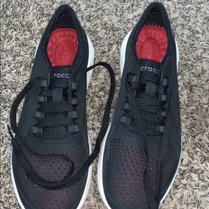 women lite ride croc tennis shoes